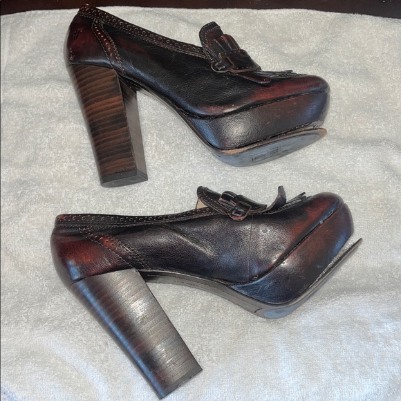 FRYE Naiya Kiltie Moc High Heeled Pumps 7M FLAWED - Picture 3 of 9
